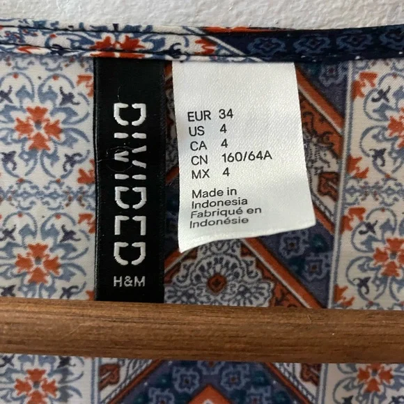 H&M Patterned Romper - Picture 2 of 3